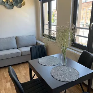 Apartment Cosy With Canal View, Brussels