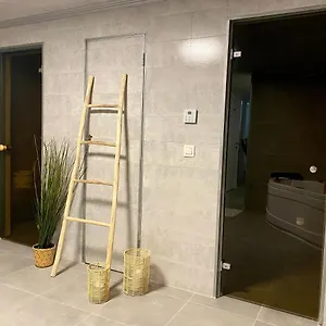 Appartement Superbe Près De Avec Privé, Bruxelles